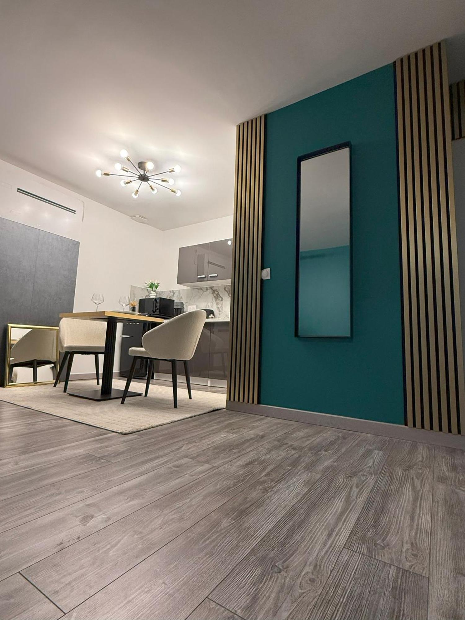 Apartment La Geneve - Jacuzzi Prive & Sejour Luxe