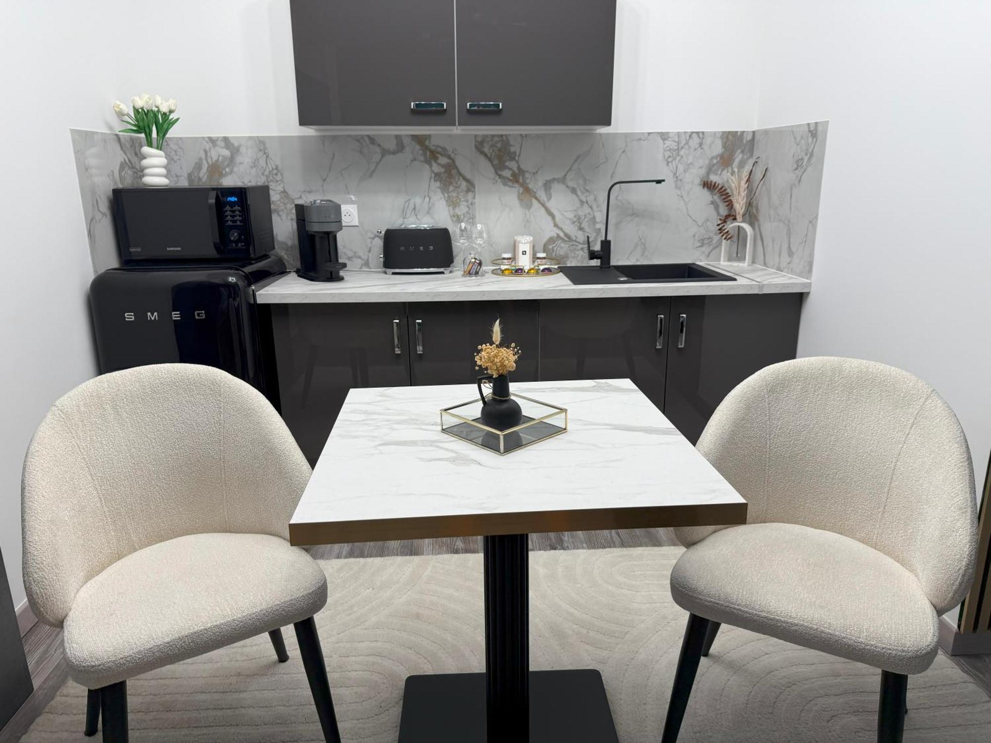 Apartment La Geneve - Jacuzzi Prive & Sejour Luxe *